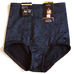 NWT Maidenform Firm Control Tummy Taming Brief M 6854 Shapewear Panty
